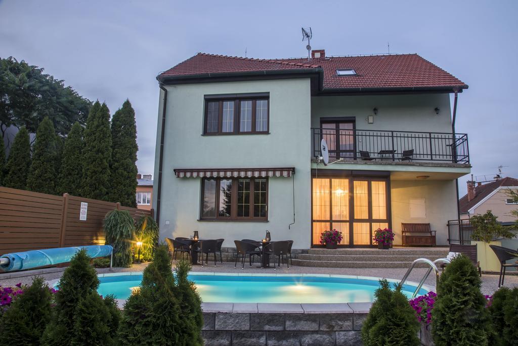 Villa Grande - Apartmany Όλομουτς Εξωτερικό φωτογραφία